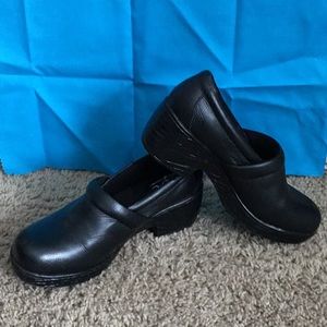 BOC women’s clogs